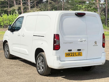 Used Peugeot Partner 2022 for sale - 79502560: Photo