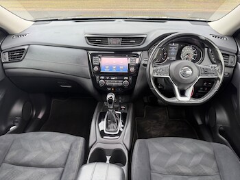 Used Nissan X-Trail 2018 for sale - 77253641: Photo