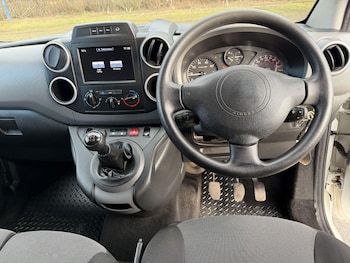 Used Peugeot Partner 2018 for sale - 78157884: Photo