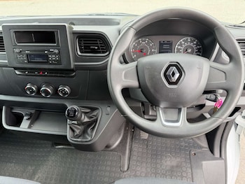 Used Renault Master 2023 for sale - 78510991: Photo