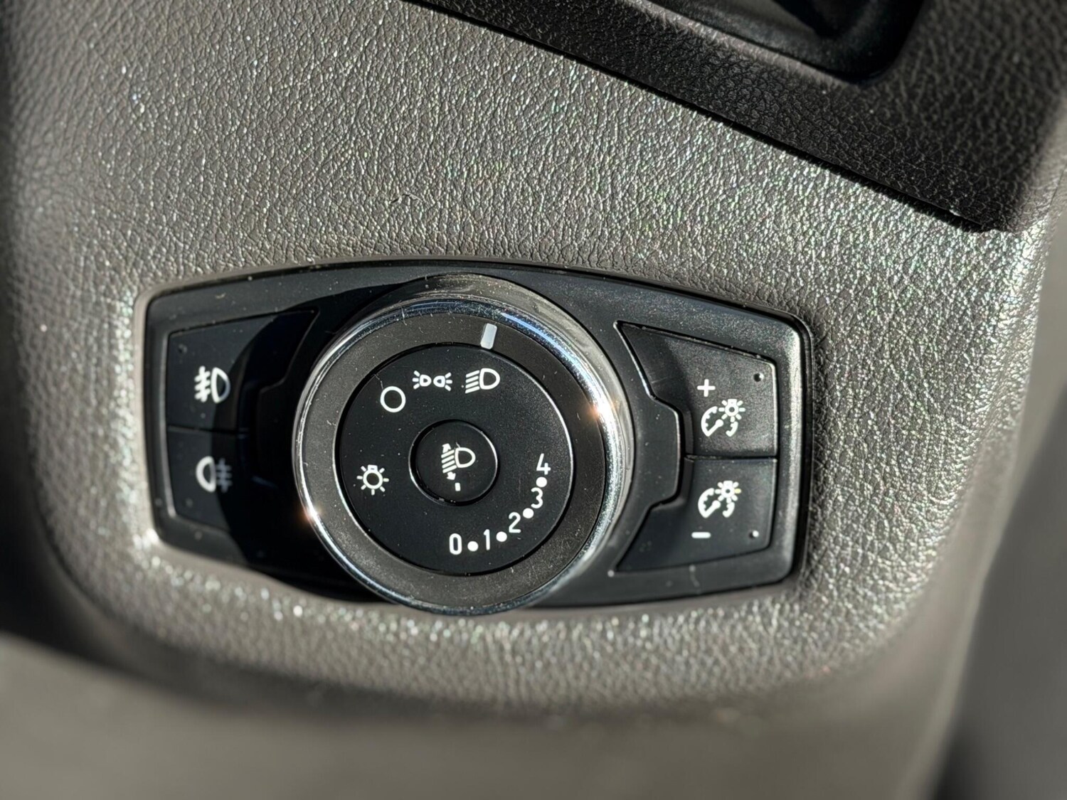 Used Ford Transit Connect 2018 for sale - 77783528: Photo 17