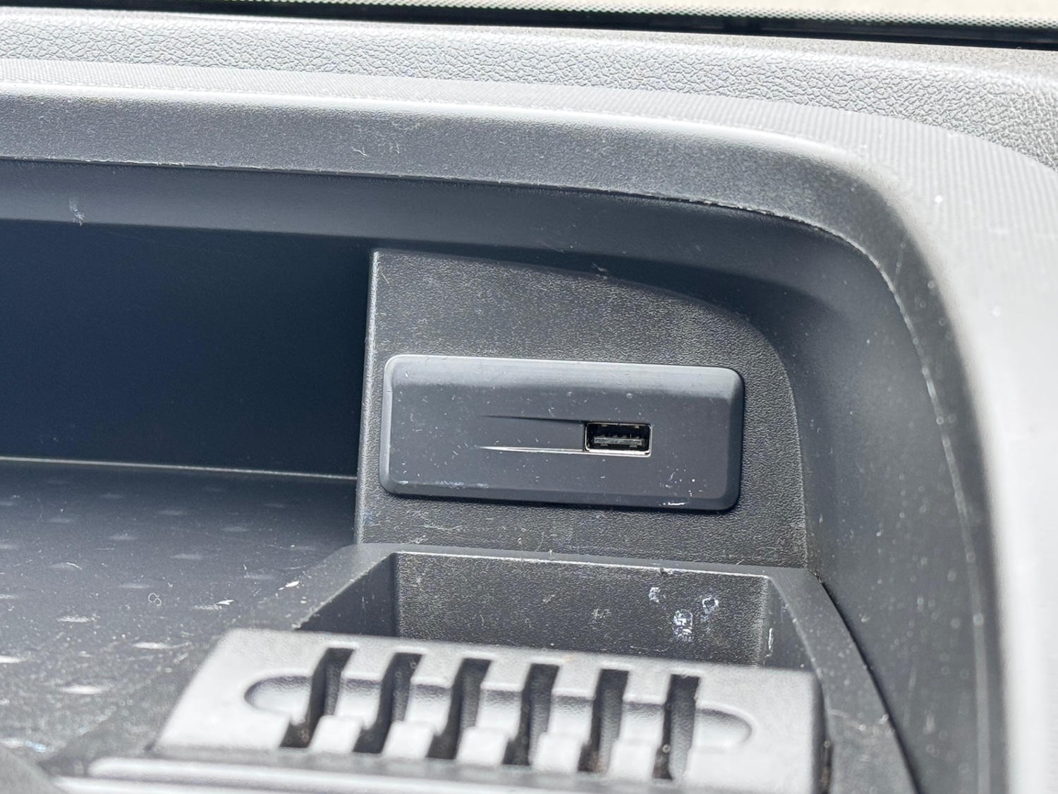 Used Vauxhall Vivaro 2015 for sale - 76265318: Photo 21