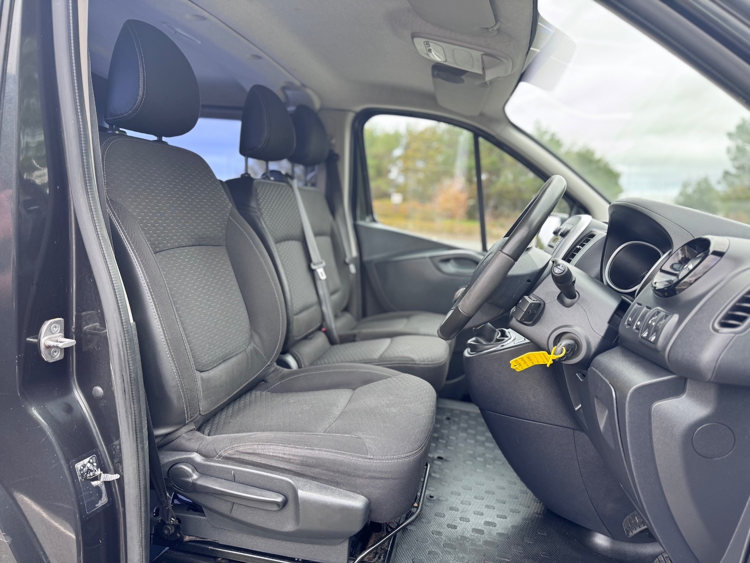 Used Vauxhall Vivaro 2015 for sale - 76265318: Photo 23