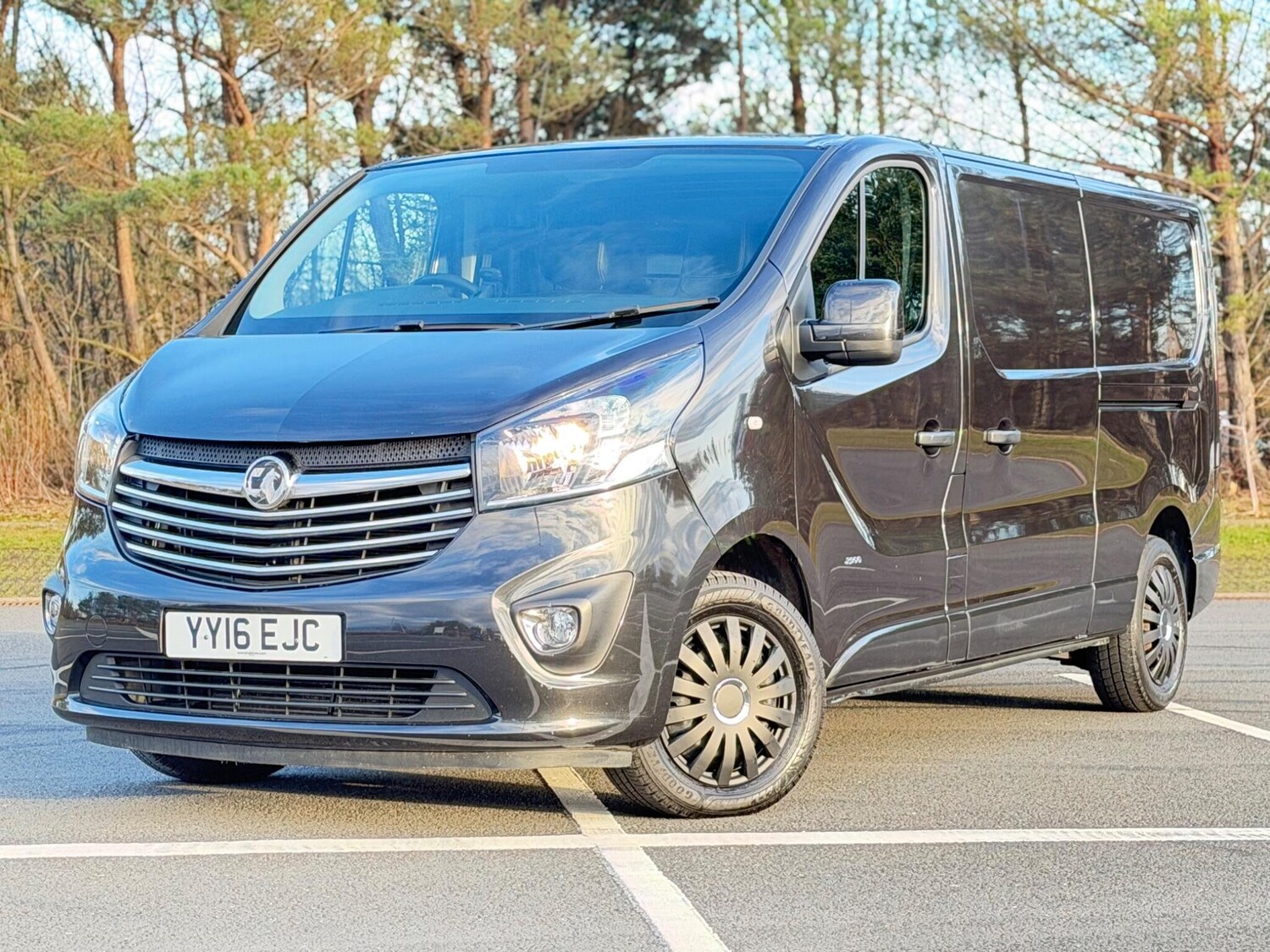 Used Vauxhall Vivaro for sale - 77784333: Photo 12