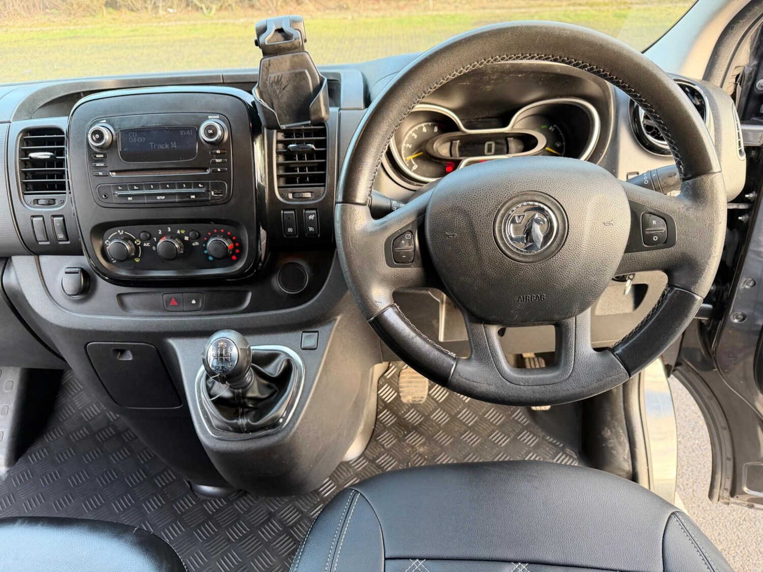 Used Vauxhall Vivaro for sale - 77784333: Photo 3