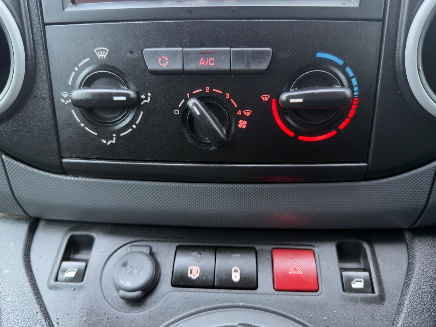 Used Peugeot Partner 2018 for sale - 78006373: Photo 21