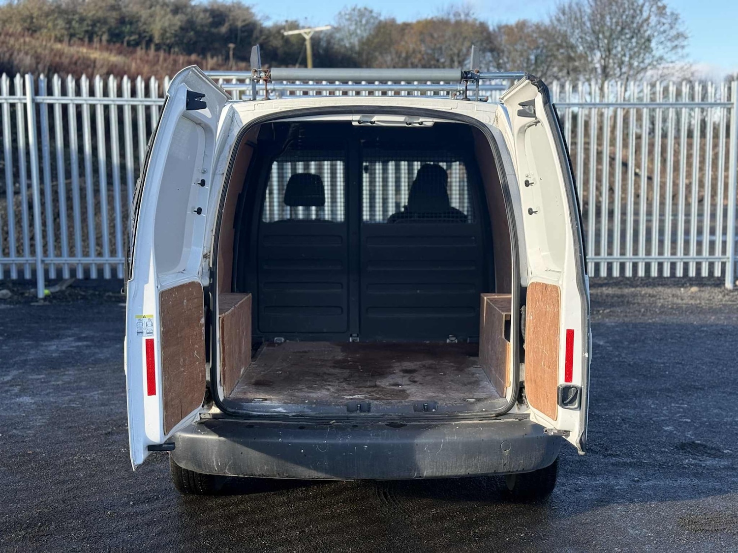 Used Volkswagen Caddy 2015 for sale - 76536881: Photo 10