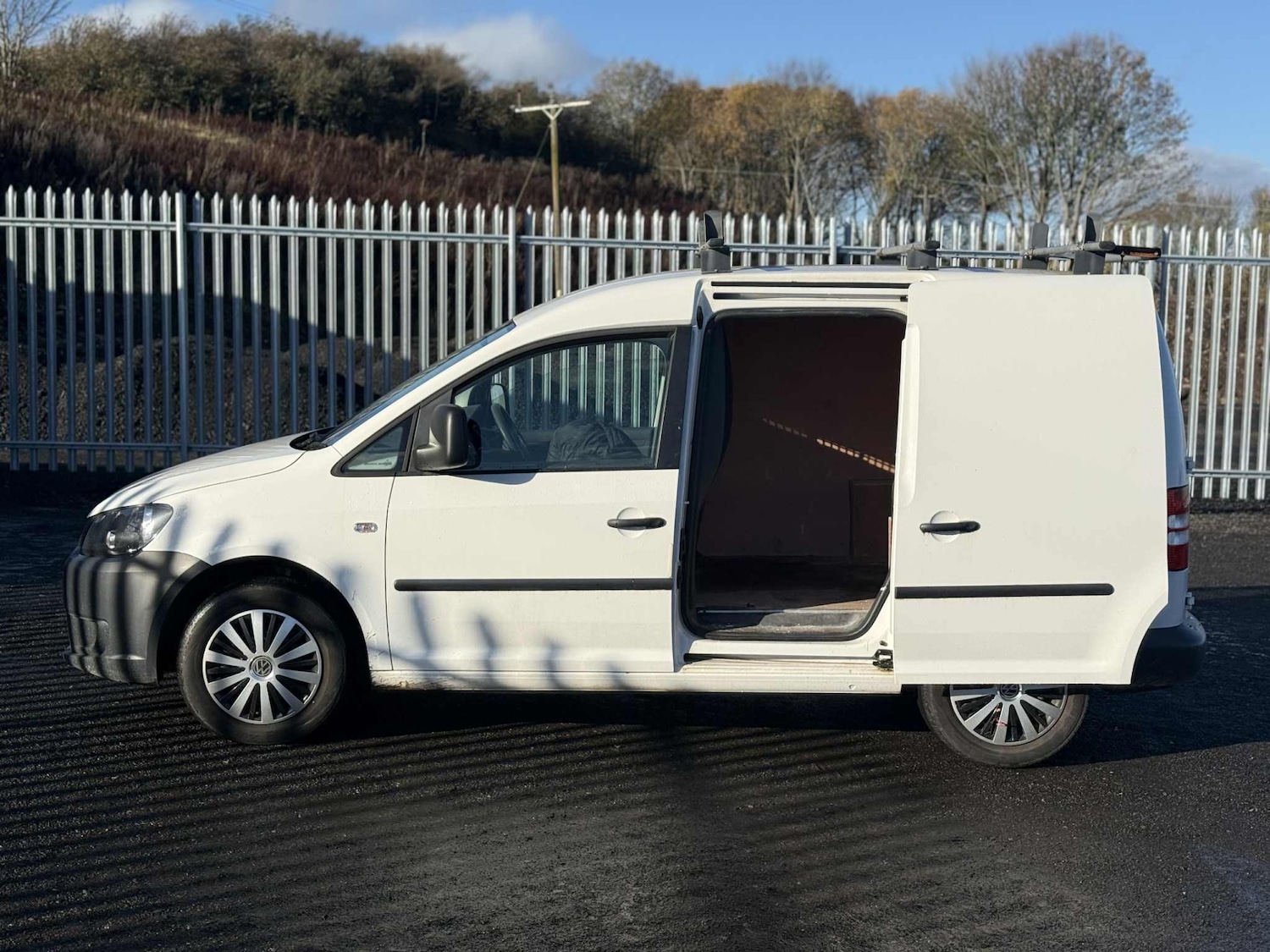Used Volkswagen Caddy 2015 for sale - 76536881: Photo 12
