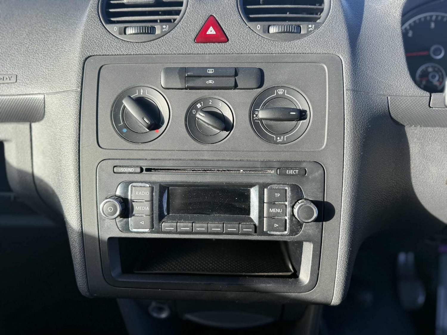 Used Volkswagen Caddy 2015 for sale - 76536881: Photo 14