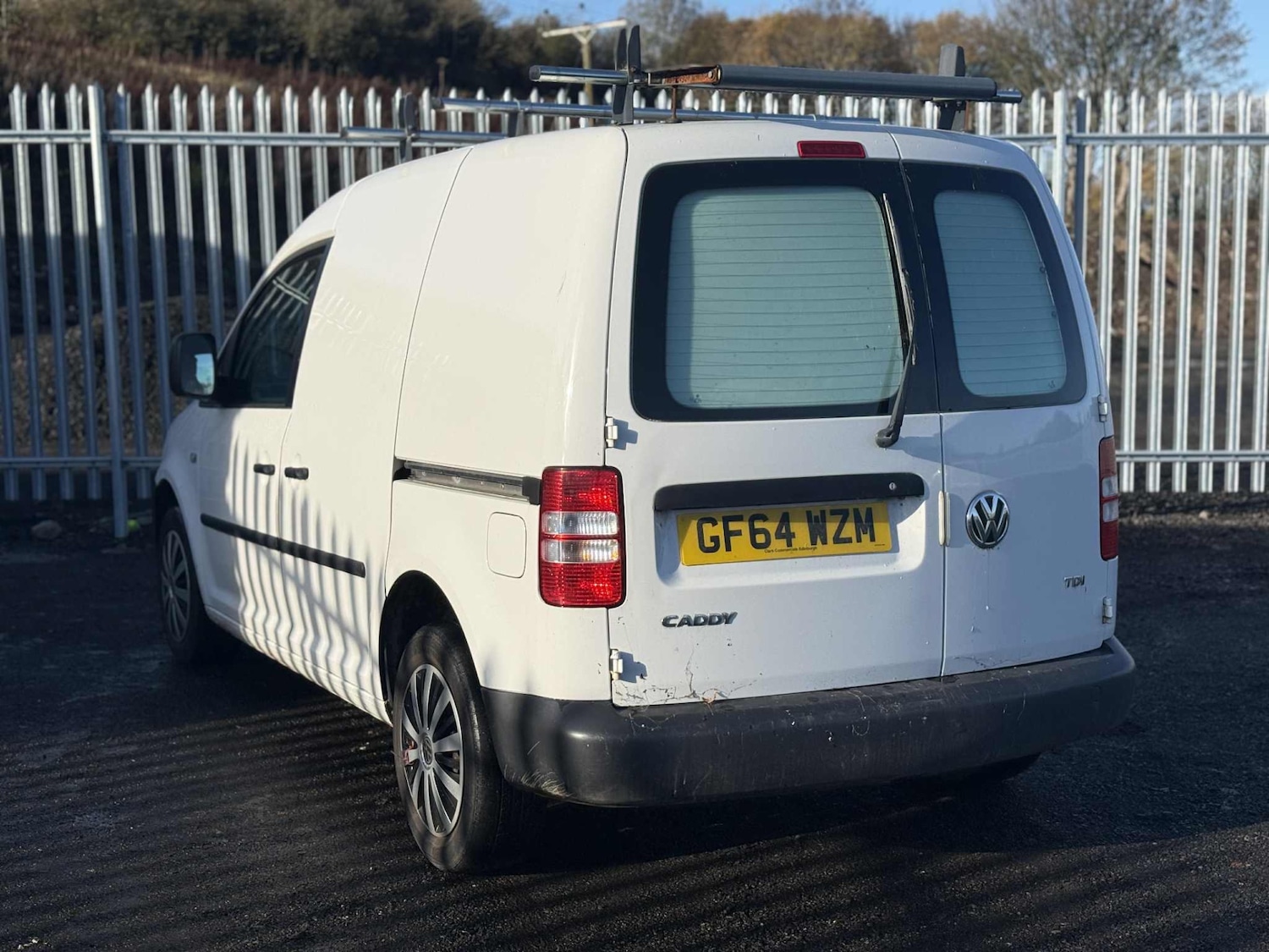 Used Volkswagen Caddy 2015 for sale - 76536881: Photo 2