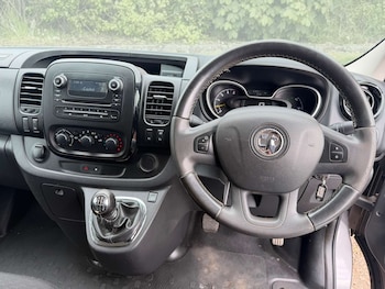 Used Vauxhall Vivaro 2016 for sale - 79571695: Photo