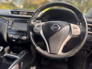 Used Nissan Qashqai 2015 for sale - 74717849: Photo