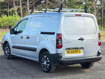 Used Peugeot Partner 2018 for sale - 79596264: Photo