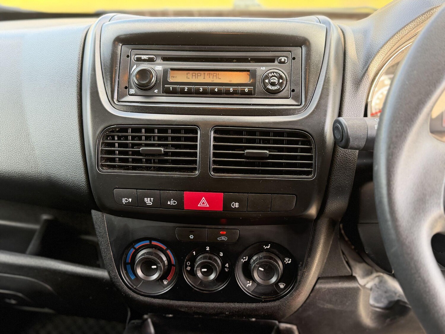 Used Vauxhall Combo 2017 for sale - 78019181: Photo 16