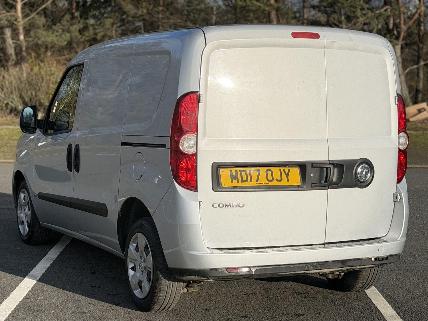 Used Vauxhall Combo 2017 for sale - 78019181: Photo 2