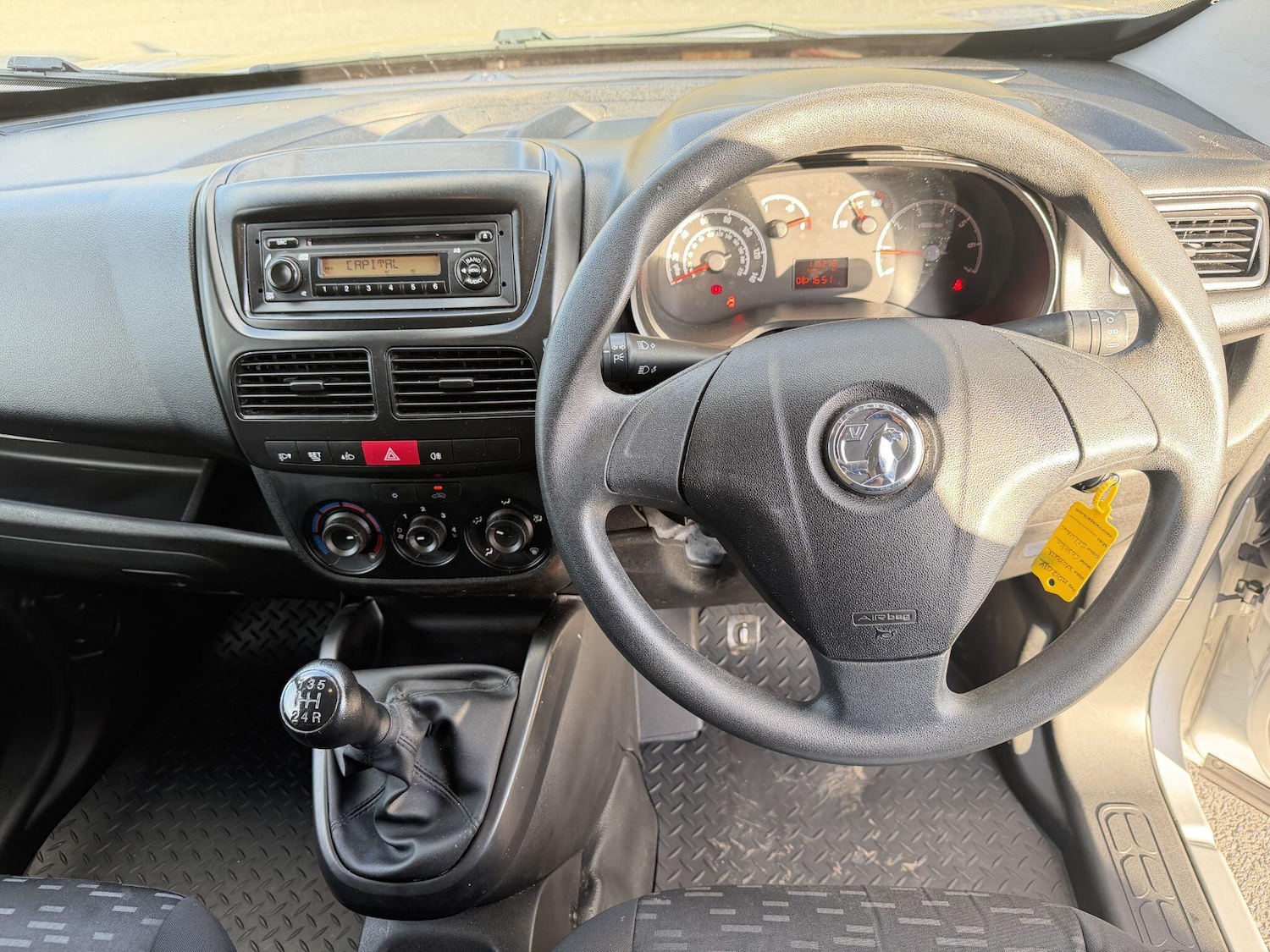 Used Vauxhall Combo 2017 for sale - 78019181: Photo 4