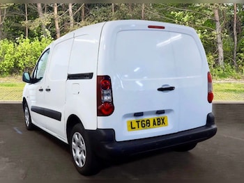 Used Peugeot Partner 2018 for sale - 78919985: Photo