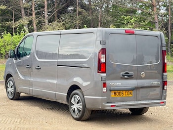 Used Vauxhall Vivaro 2016 for sale - 79333025: Photo