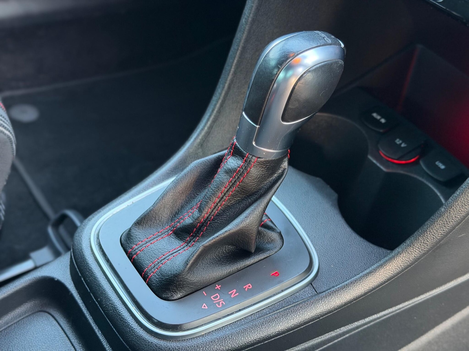 Used Volkswagen Polo 2016 for sale - 77253984: Photo 14