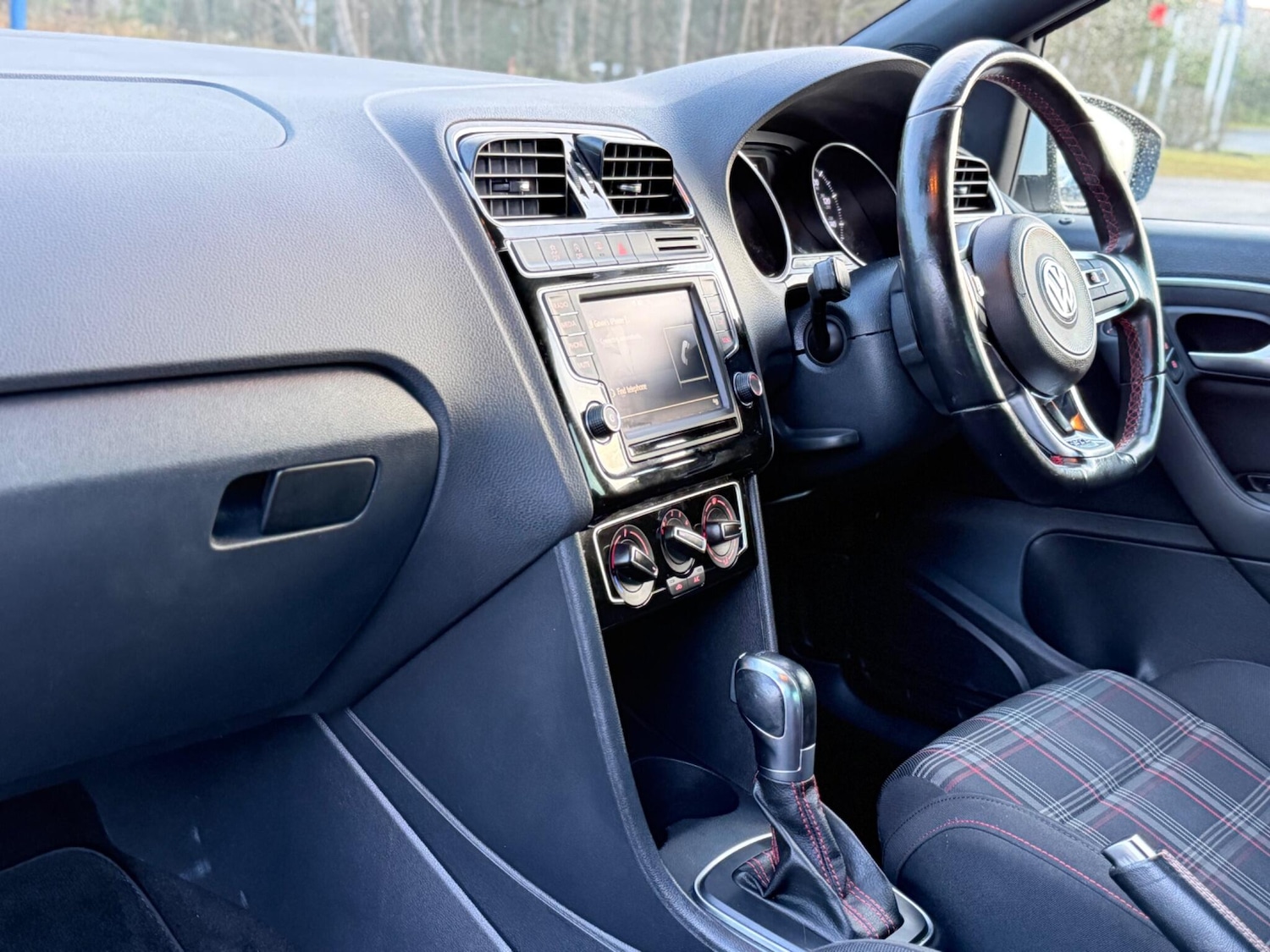 Used Volkswagen Polo 2016 for sale - 77253984: Photo 16