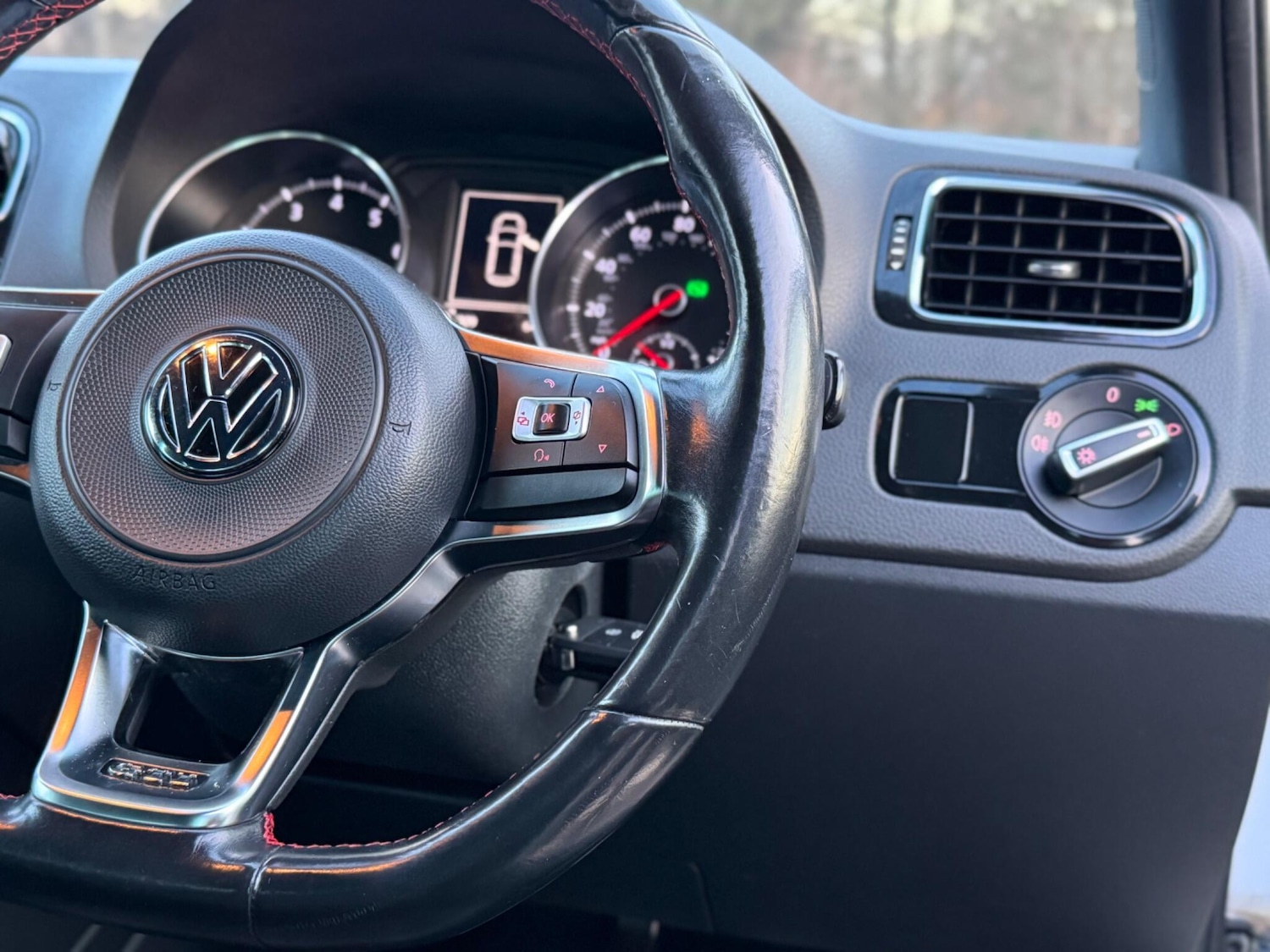 Used Volkswagen Polo 2016 for sale - 77253984: Photo 18