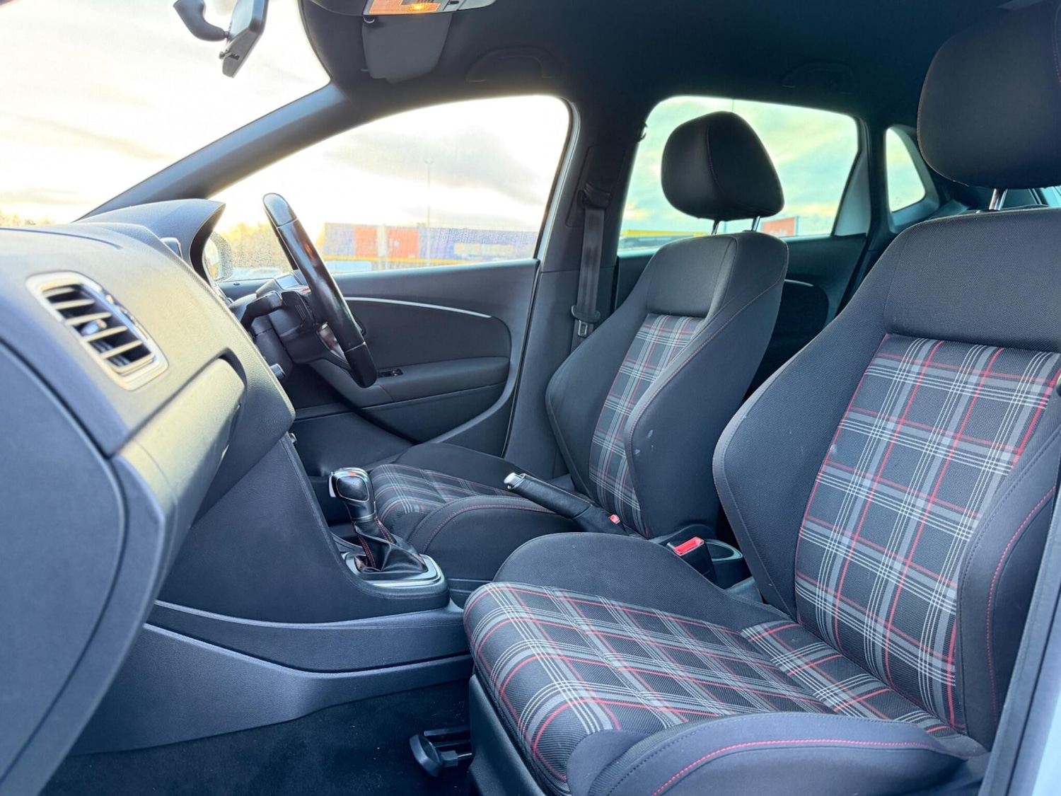 Used Volkswagen Polo 2016 for sale - 77253984: Photo 22