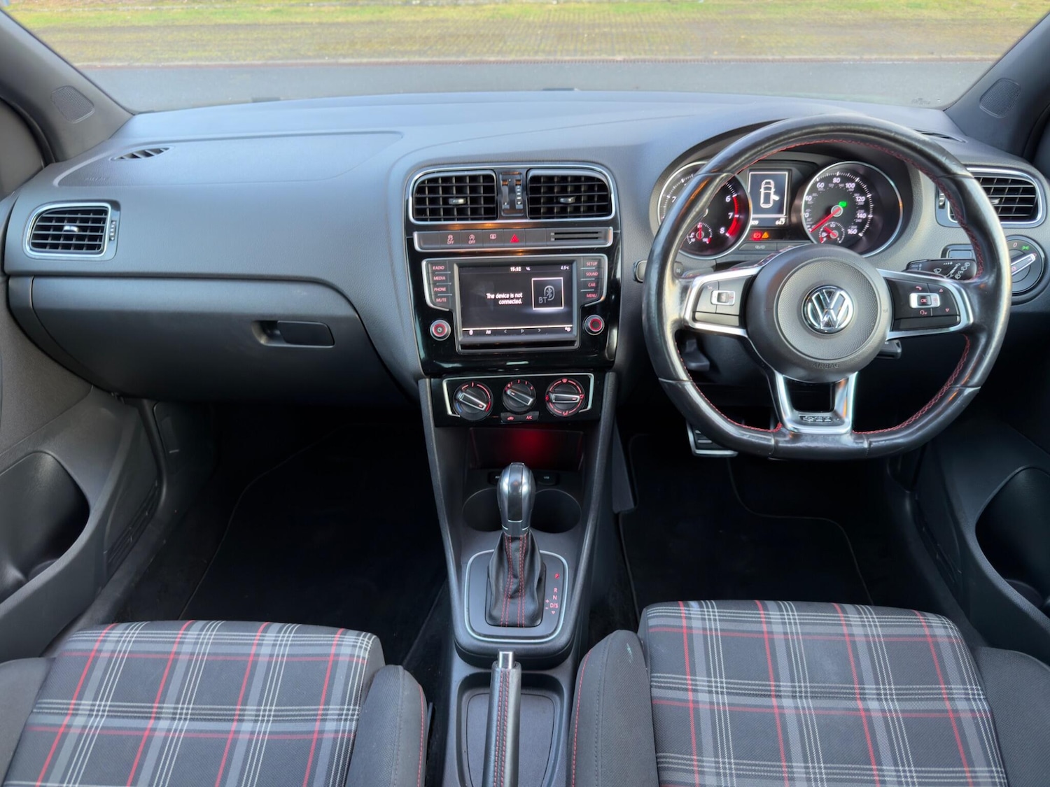 Used Volkswagen Polo 2016 for sale - 77253984: Photo 4