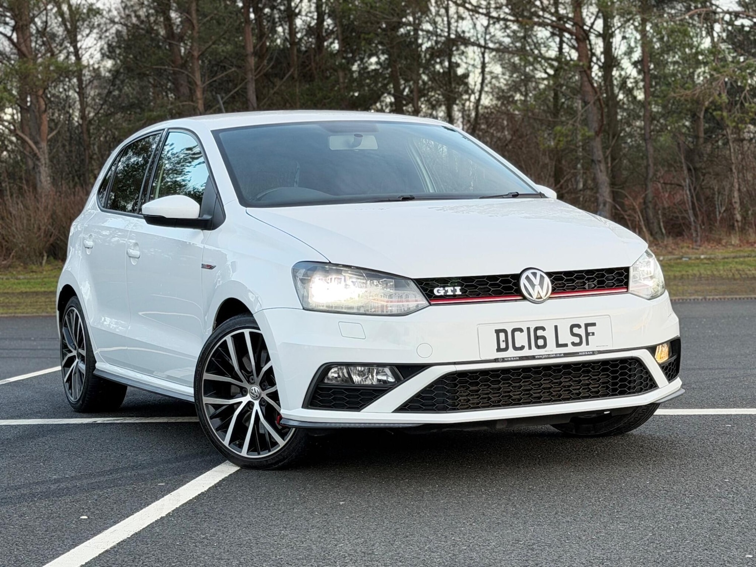 Used Volkswagen Polo 2016 for sale - 77253984: Photo 8