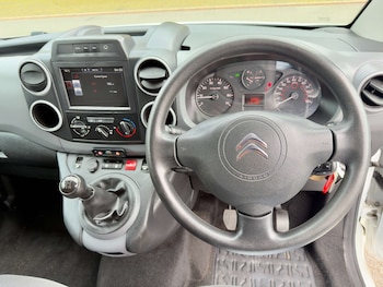 Used Citroen Berlingo 2017 for sale - 78281089: Photo