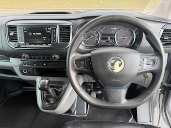 Used Vauxhall Vivaro 2020 for sale - 78170704: Photo