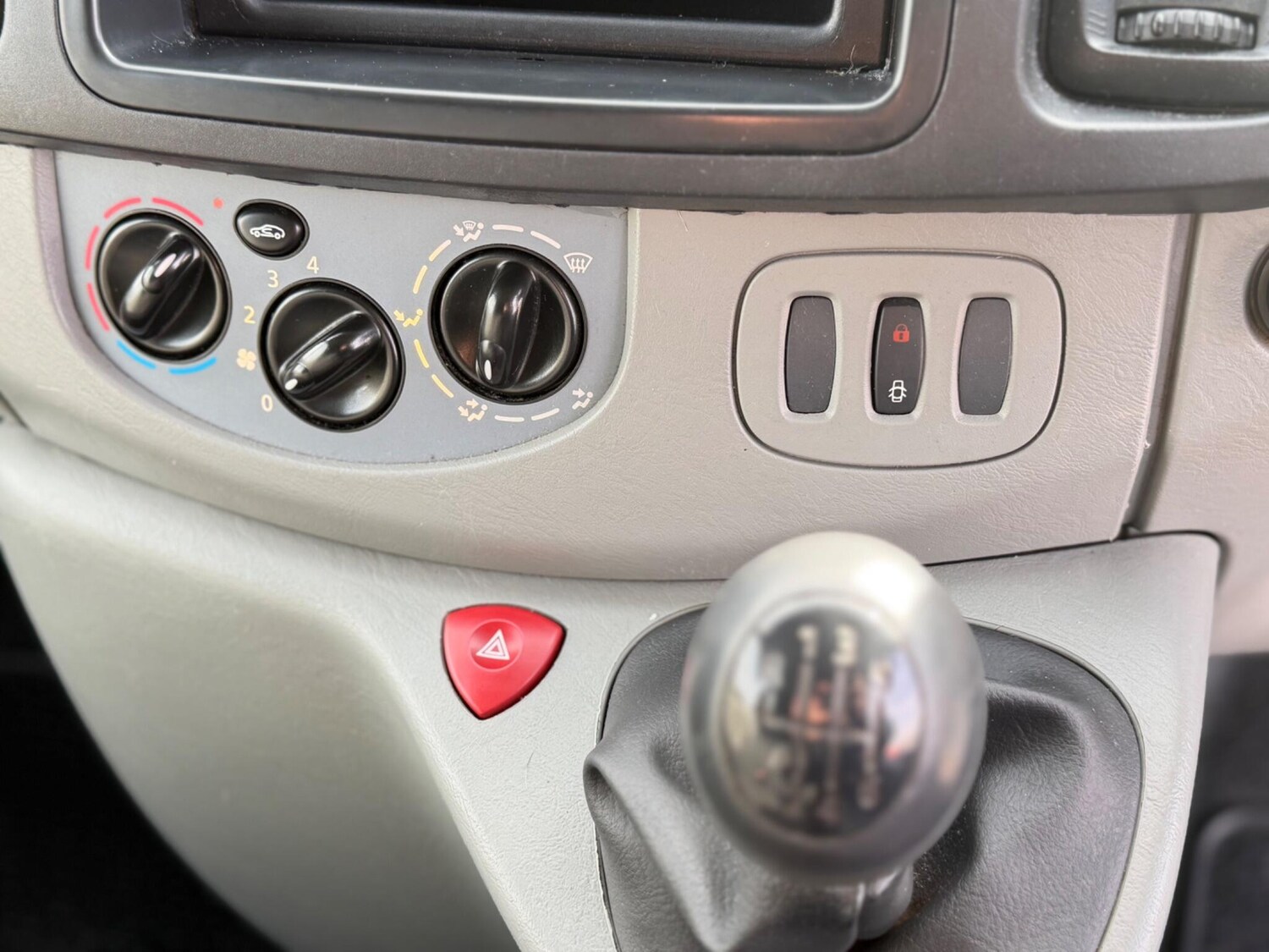 Used Vauxhall Vivaro 2014 for sale - 77994067: Photo 18