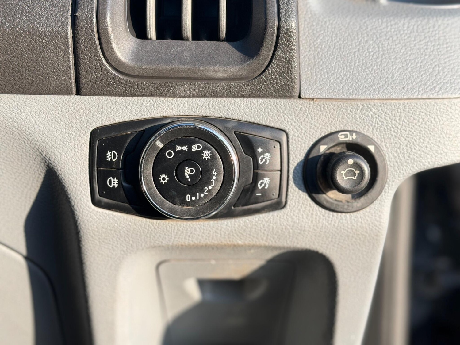 Used Ford Transit 2018 for sale - 77783285: Photo 22