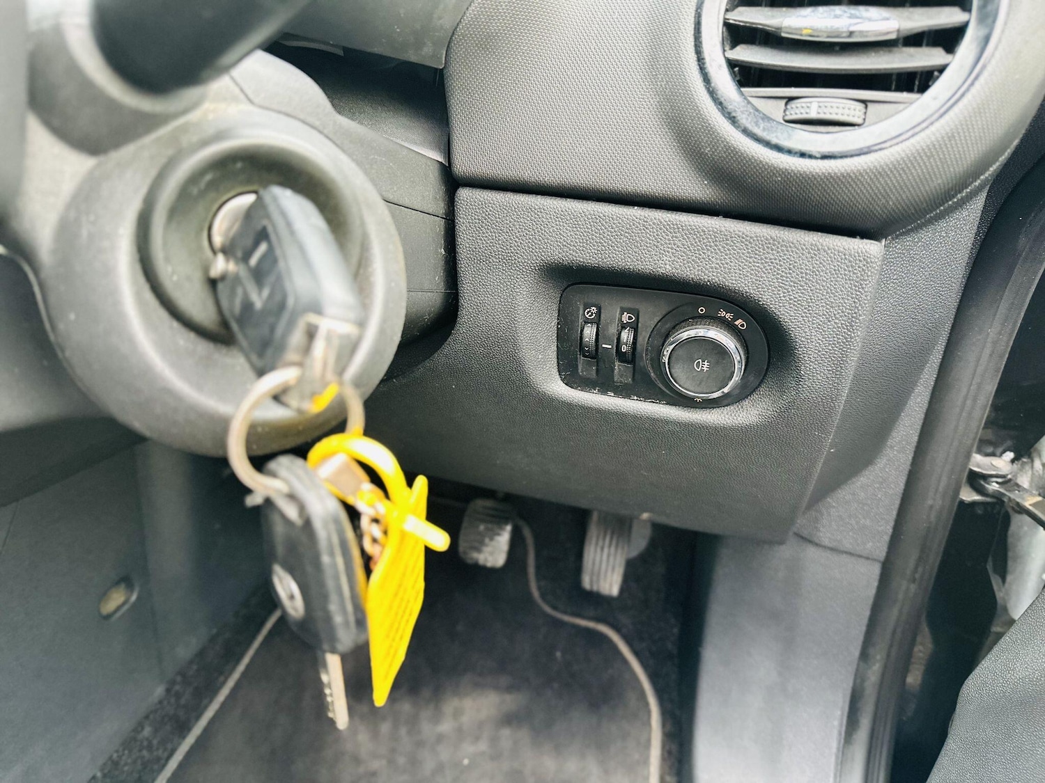 Used Vauxhall Corsa 2013 for sale - 77032812: Photo 14