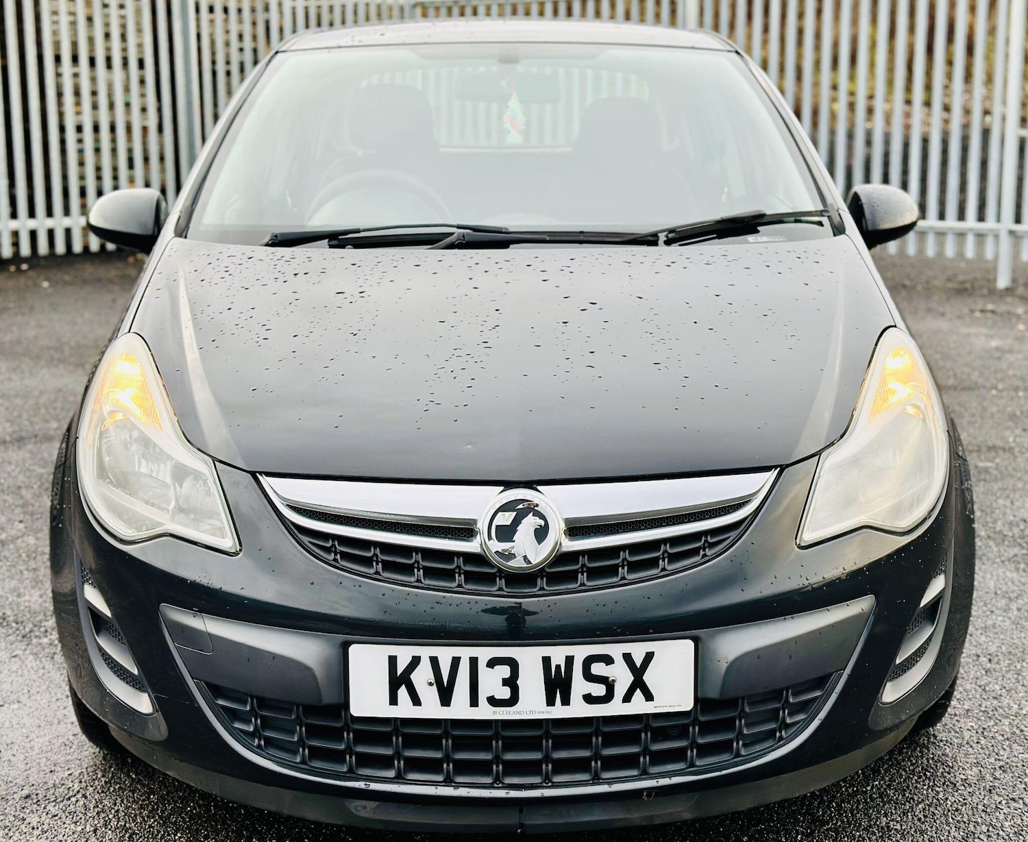 Used Vauxhall Corsa 2013 for sale - 77032812: Photo 3