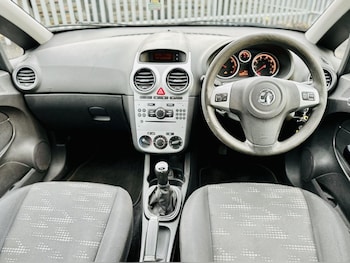 Used Vauxhall Corsa 2013 for sale - 77032812: Photo