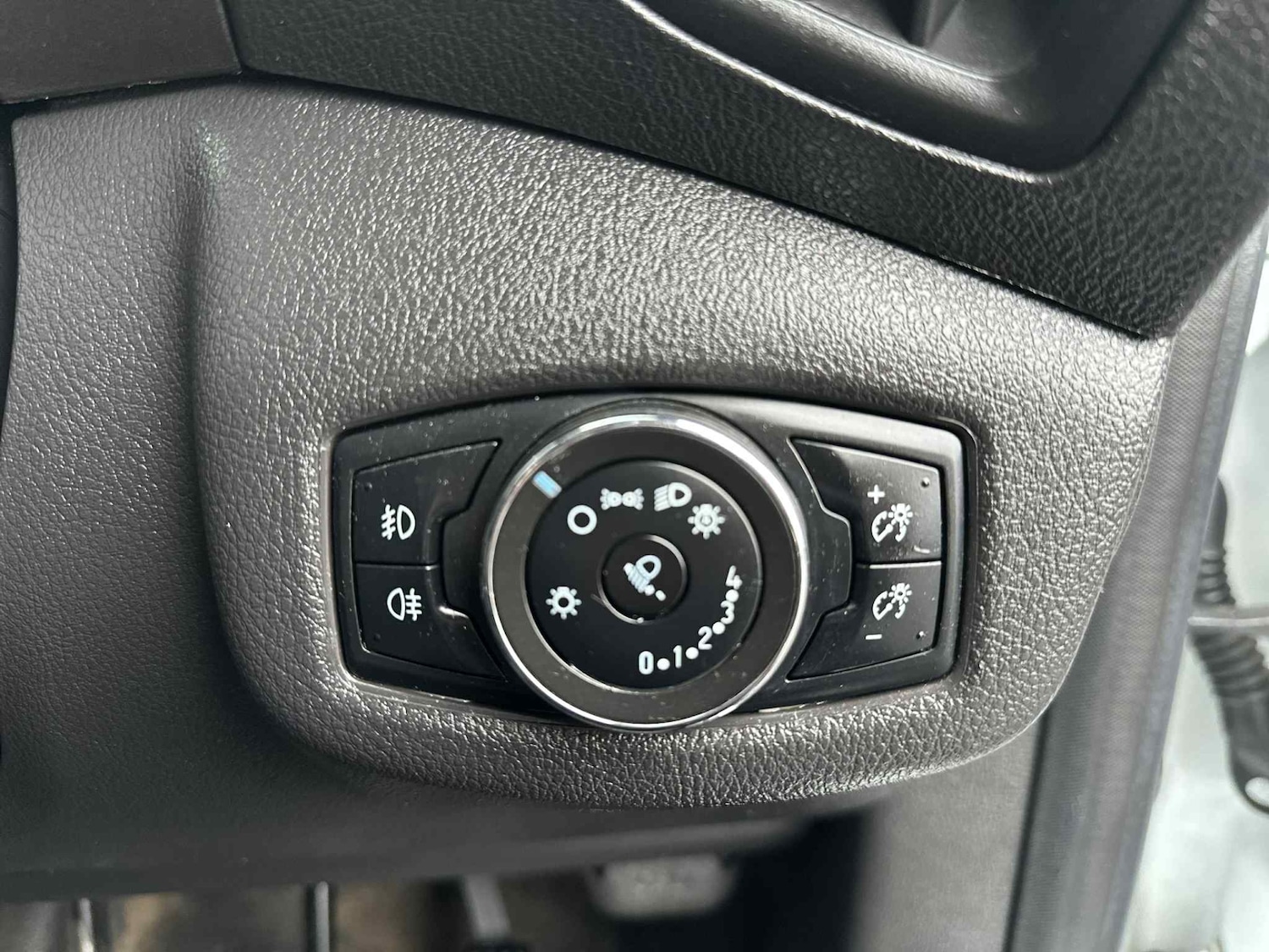 Used Ford Transit Connect 2017 for sale - 76536878: Photo 16