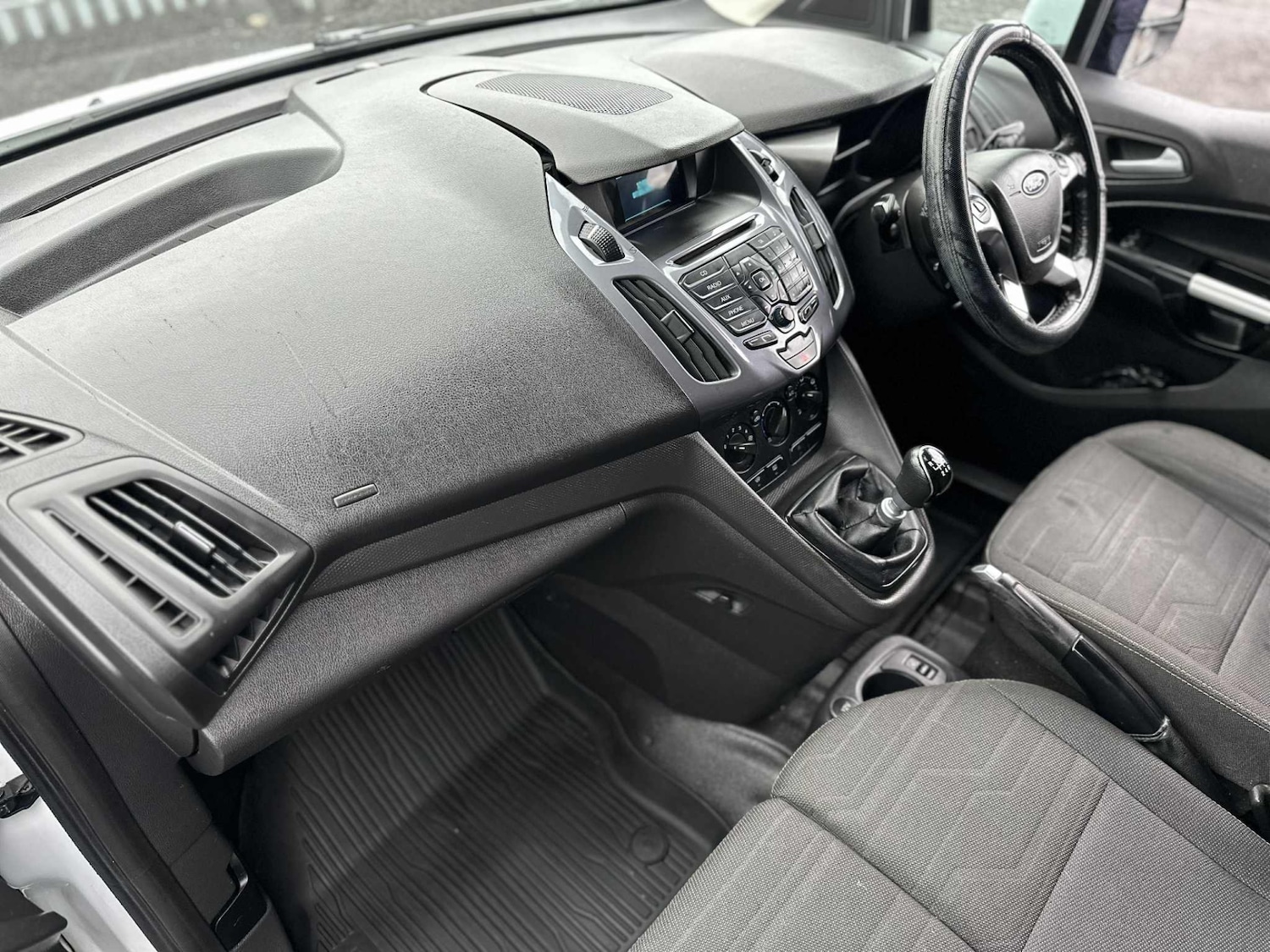 Used Ford Transit Connect 2017 for sale - 76536878: Photo 18