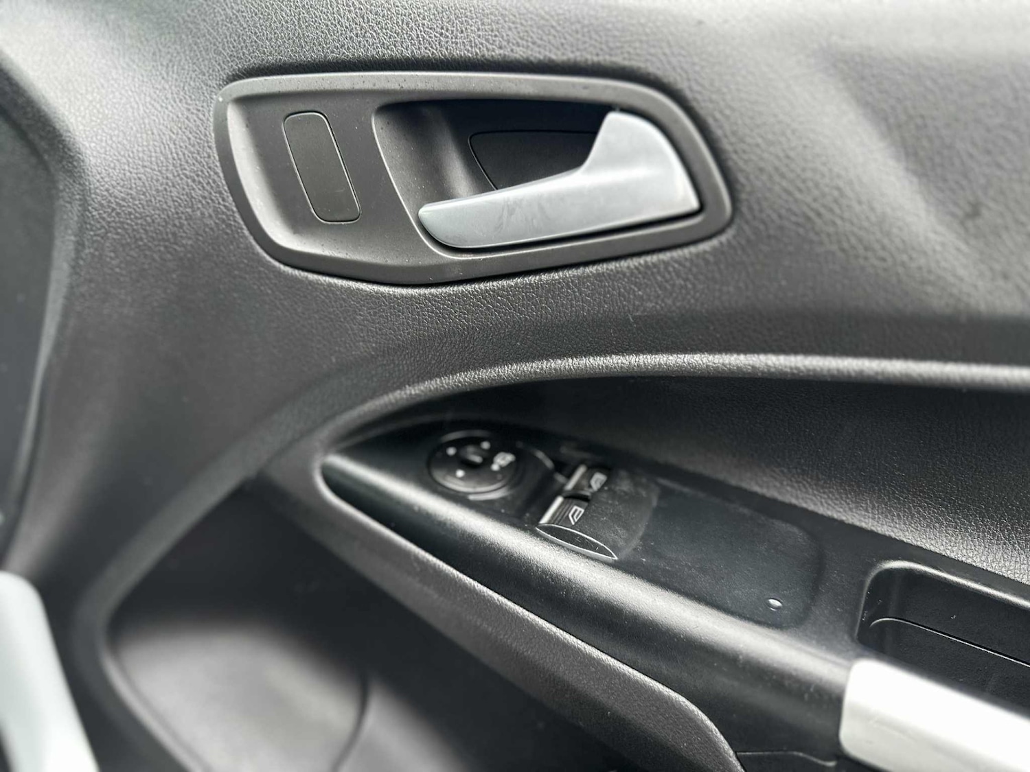 Used Ford Transit Connect 2017 for sale - 76536878: Photo 19