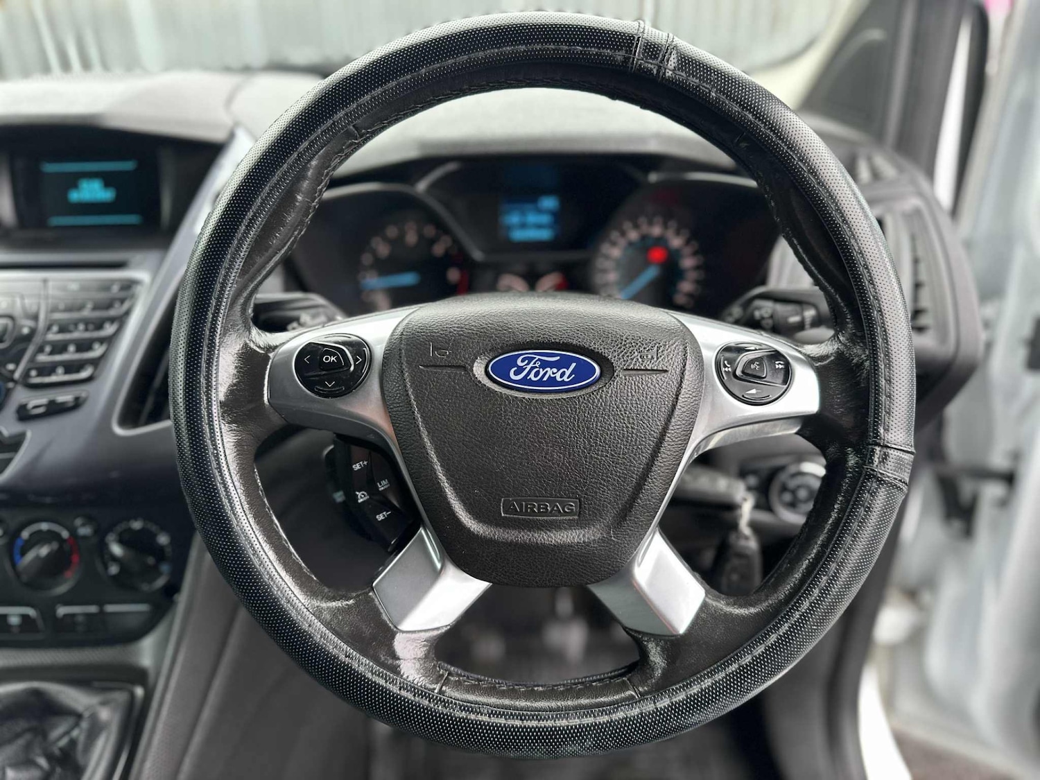 Used Ford Transit Connect 2017 for sale - 76536878: Photo 4