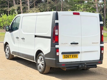 Used Renault Trafic 2017 for sale - 79301062: Photo