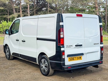 Used Renault Trafic 2017 for sale - 79383119: Photo