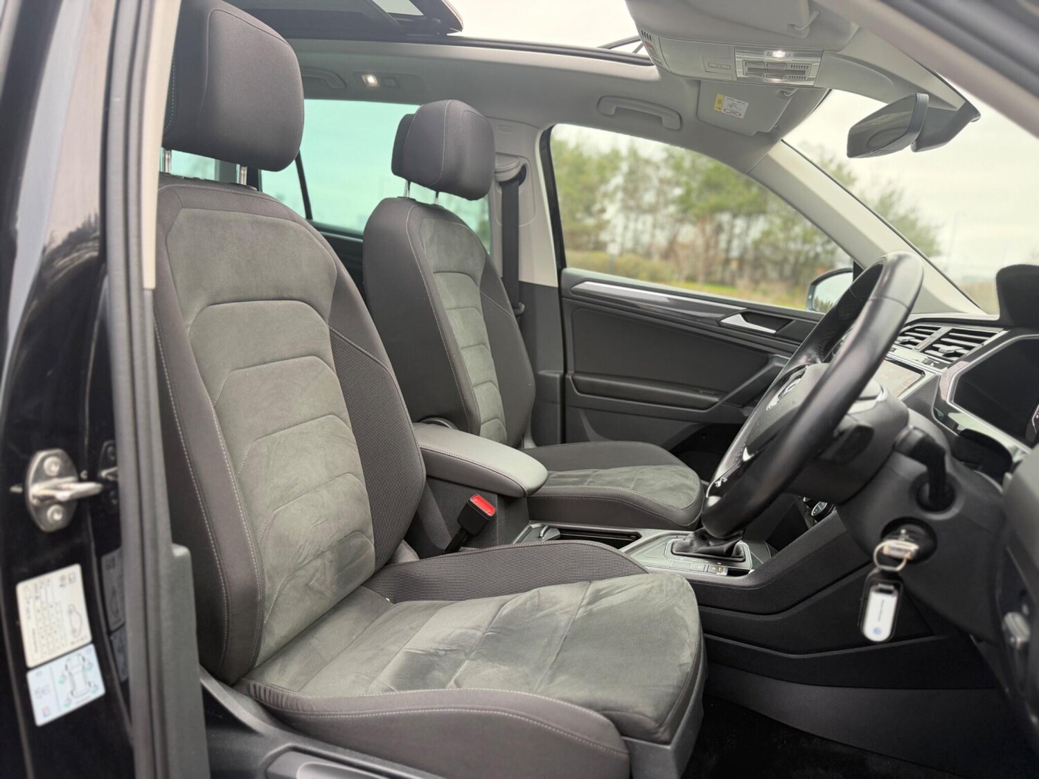 Used Volkswagen Tiguan 2020 for sale - 77613029: Photo 21