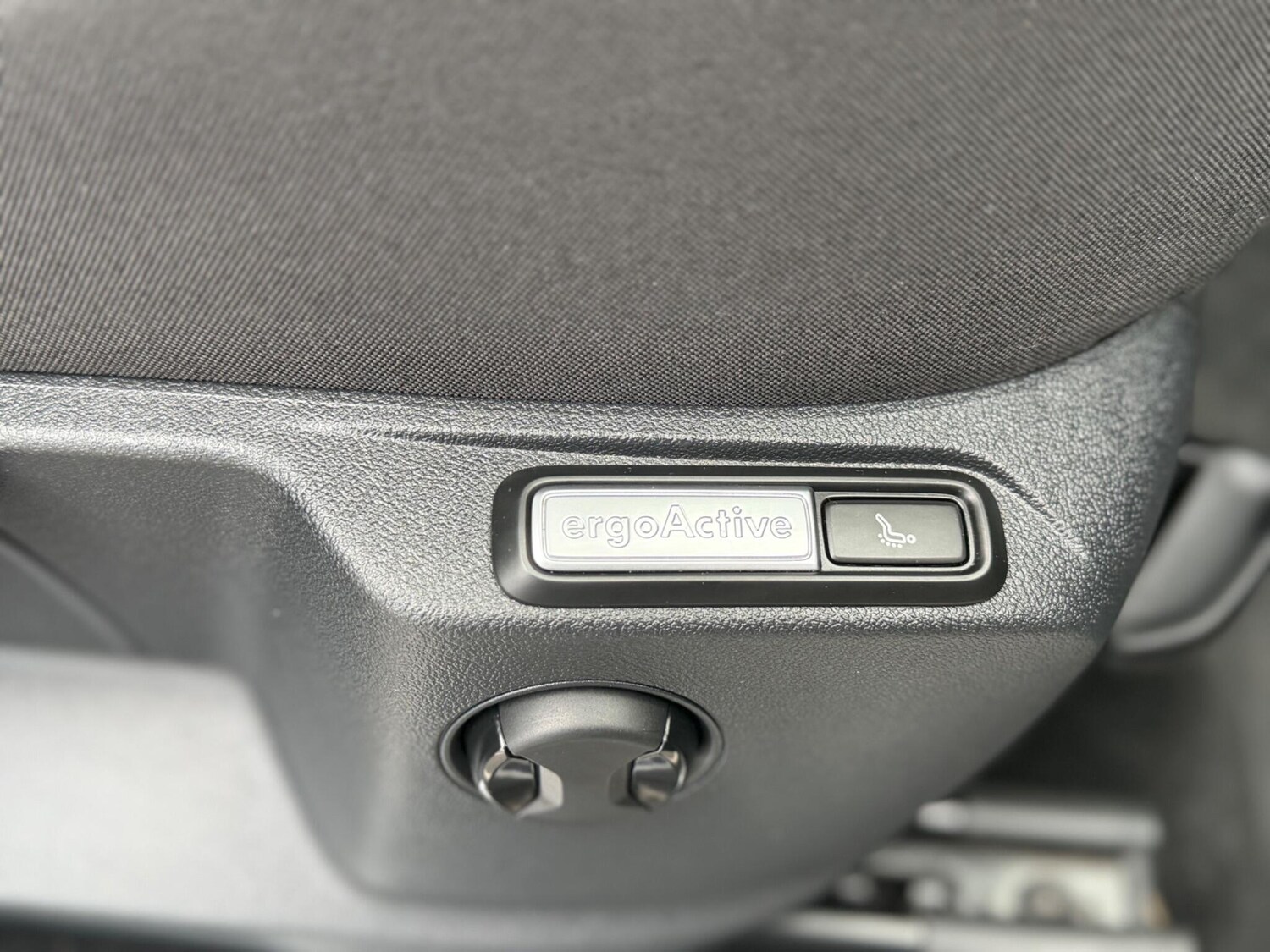 Used Volkswagen Tiguan 2020 for sale - 77613029: Photo 22