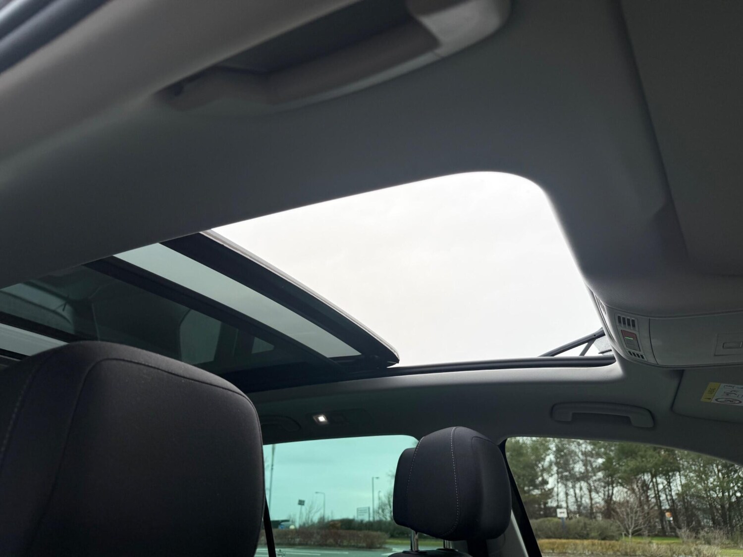 Used Volkswagen Tiguan 2020 for sale - 77613029: Photo 28