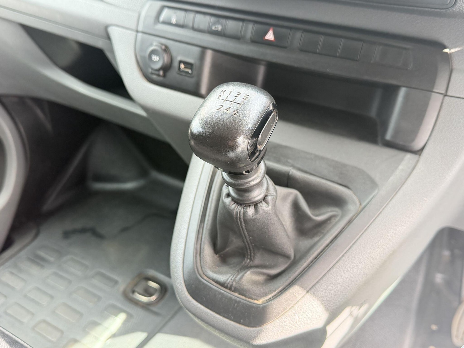 Used Vauxhall Vivaro for sale - 78215133: Photo 17