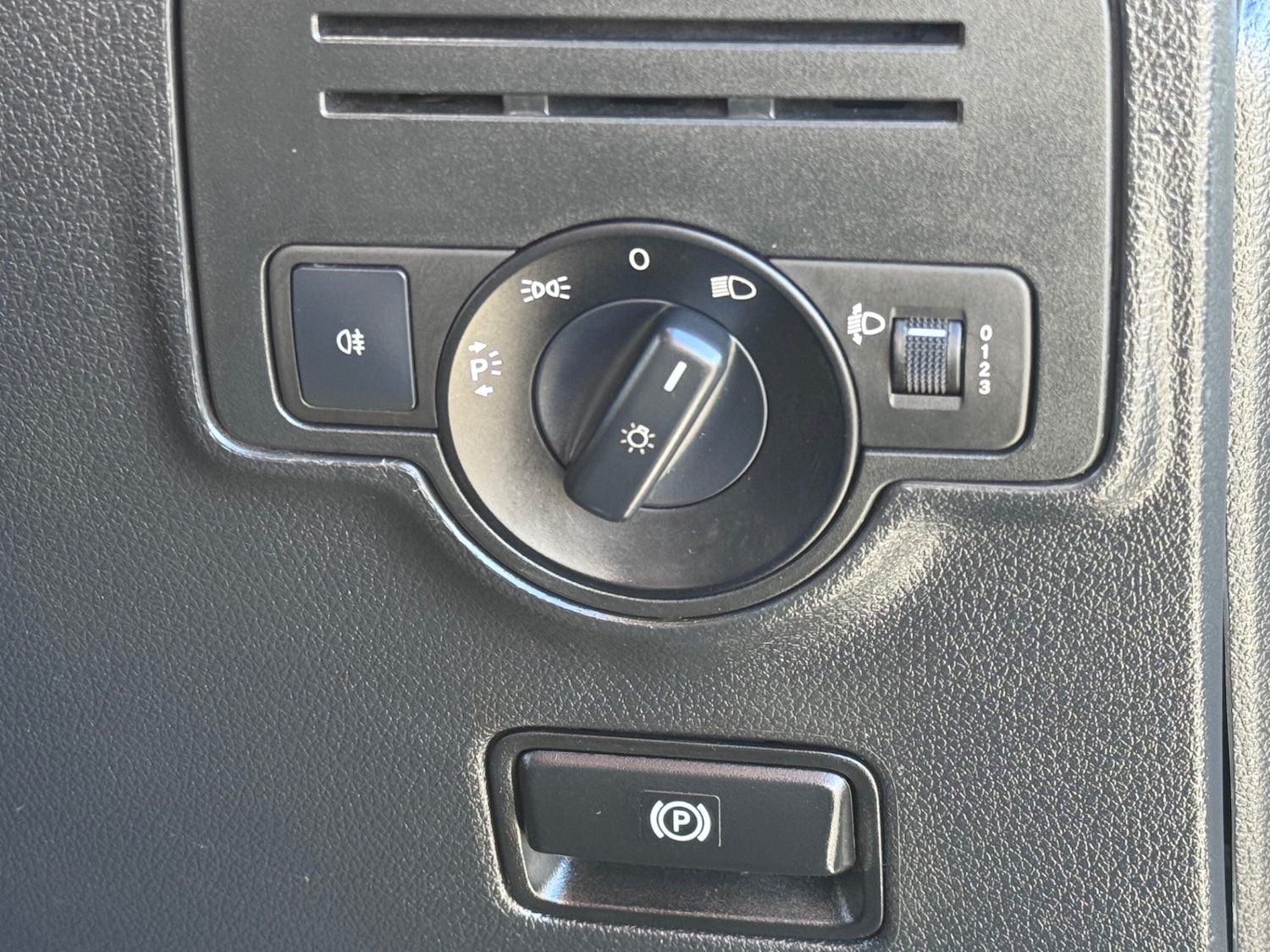 Used Mercedes-Benz Vito 2018 for sale - 76100941: Photo 19