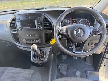Used Mercedes-Benz Vito 2018 for sale - 76100941: Photo
