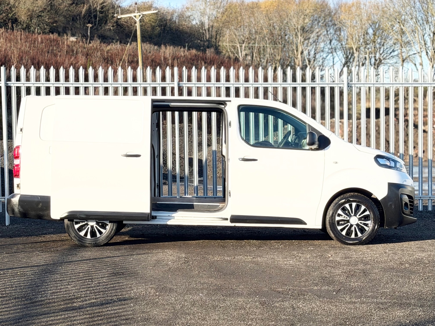 Used Vauxhall Vivaro 2019 for sale - 76643693: Photo 11