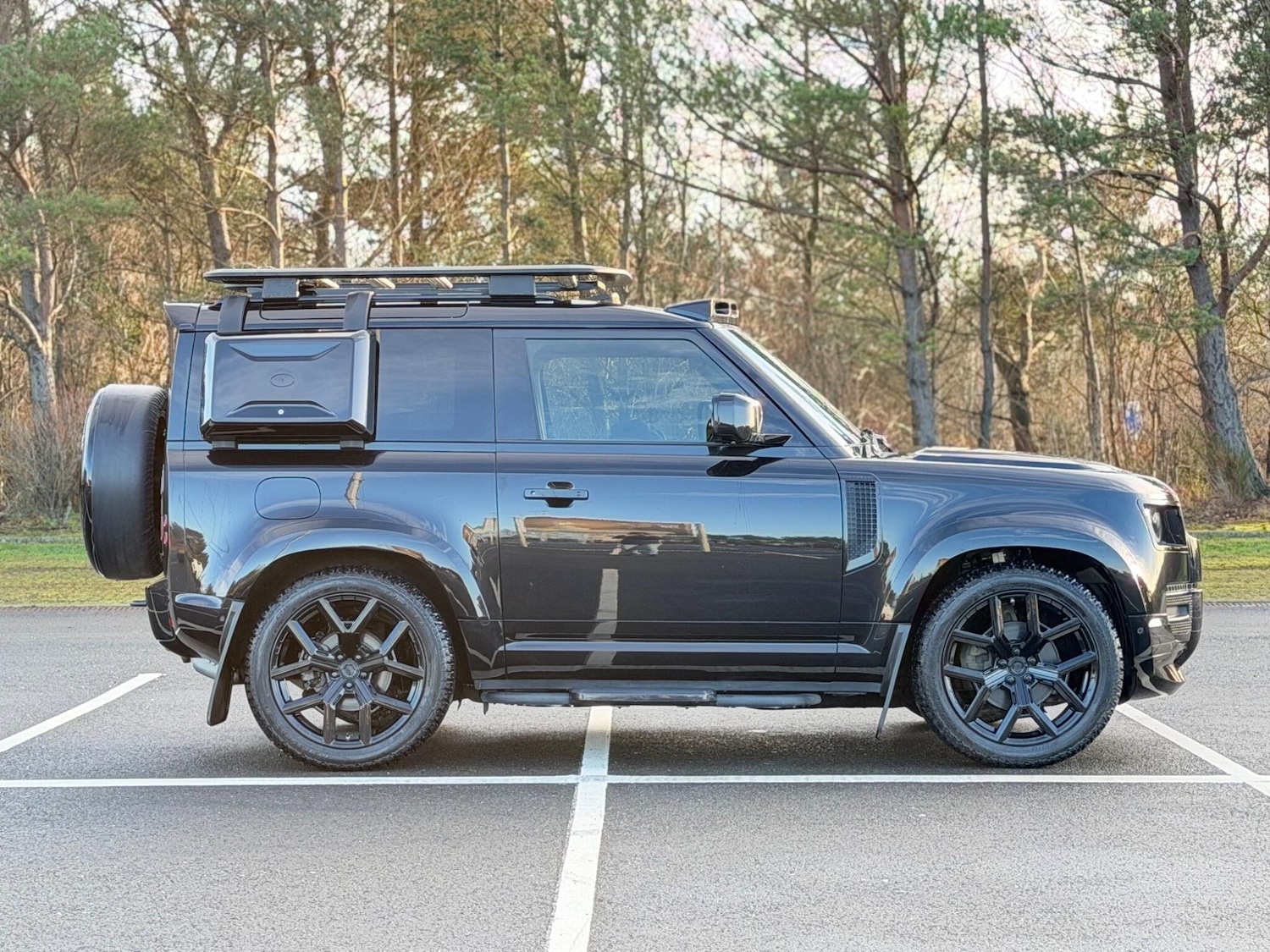 Used Land Rover Defender 2023 for sale - 77032825: Photo 10