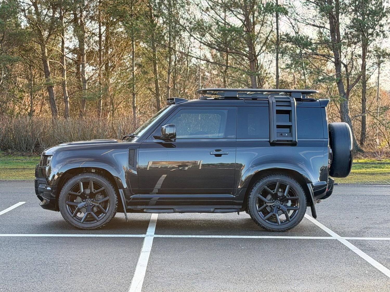 Used Land Rover Defender 2023 for sale - 77032825: Photo 14